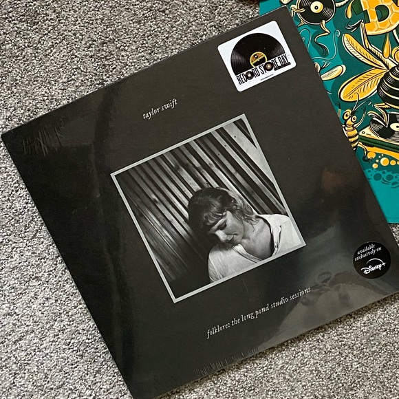 Taylor Swift Long Pond RSD vinyl - Picture 1 of 1